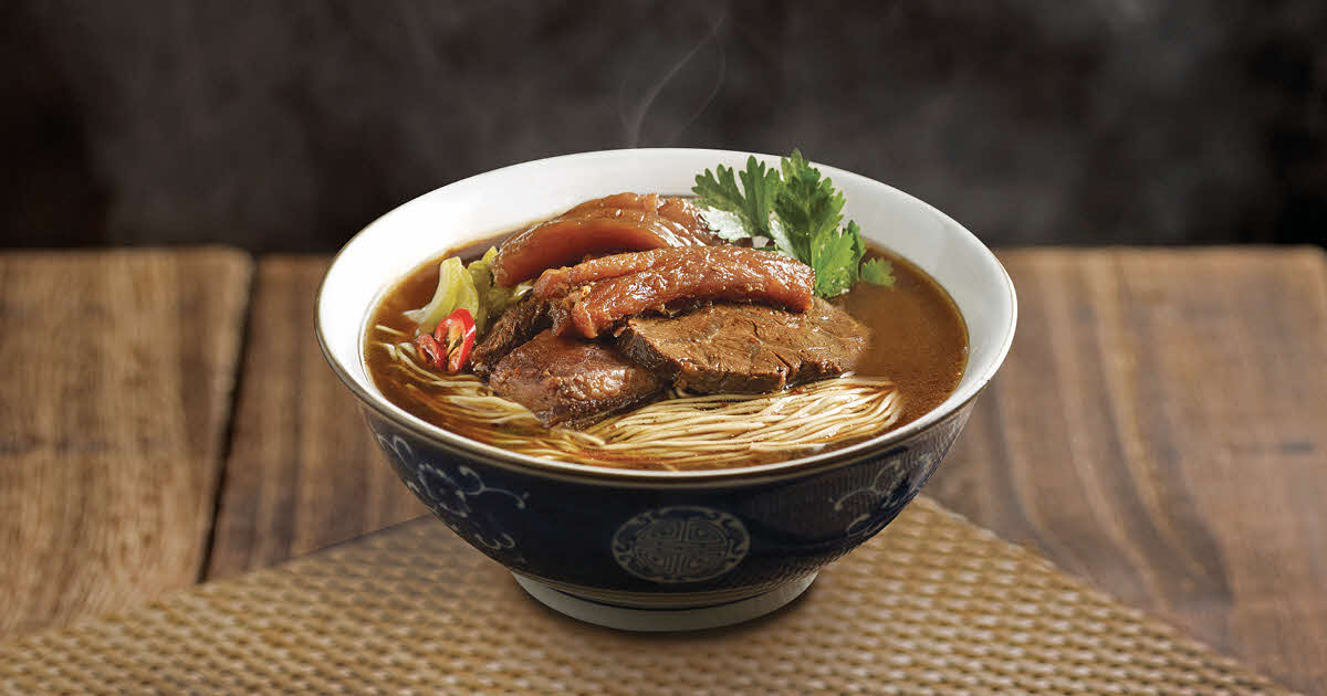 Detailed image 3 of LeNu Chef Wai's Noodle Bar at{' '}
        Punggol Coast Mall